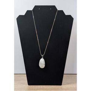 Howlite Pendant Necklace – Natural White Stone on 18" Chain  Healing Crystal